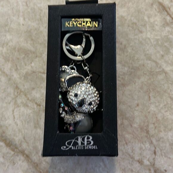 Rhinestone Panda and Watch Keychain - Picture 4 of 4